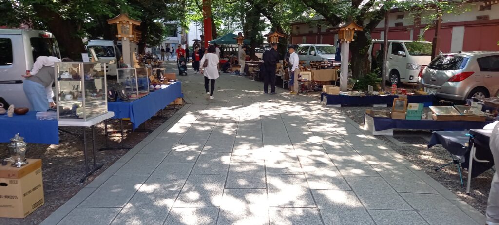 Stalls at Hanazono Shrine Antique Market