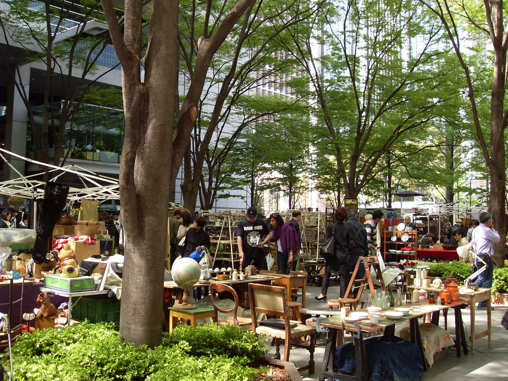 Stalls at Oedo Antique Market