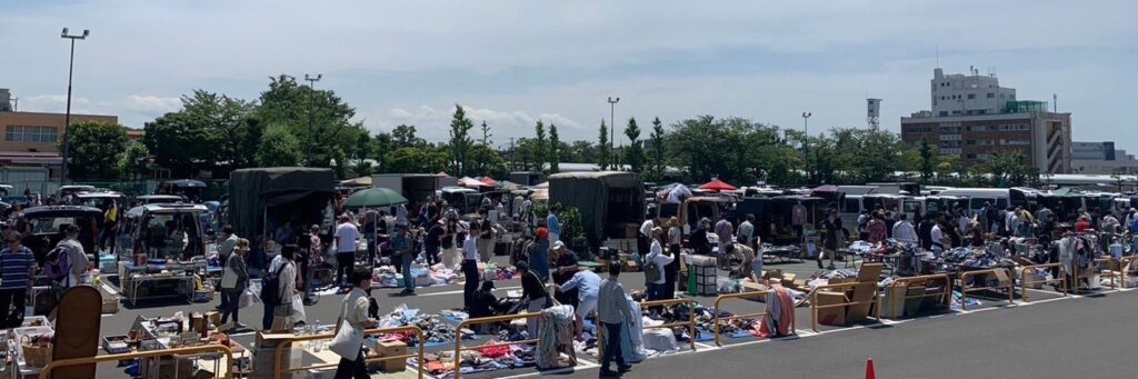 Stalls at Ohi Racecourse Flea Market