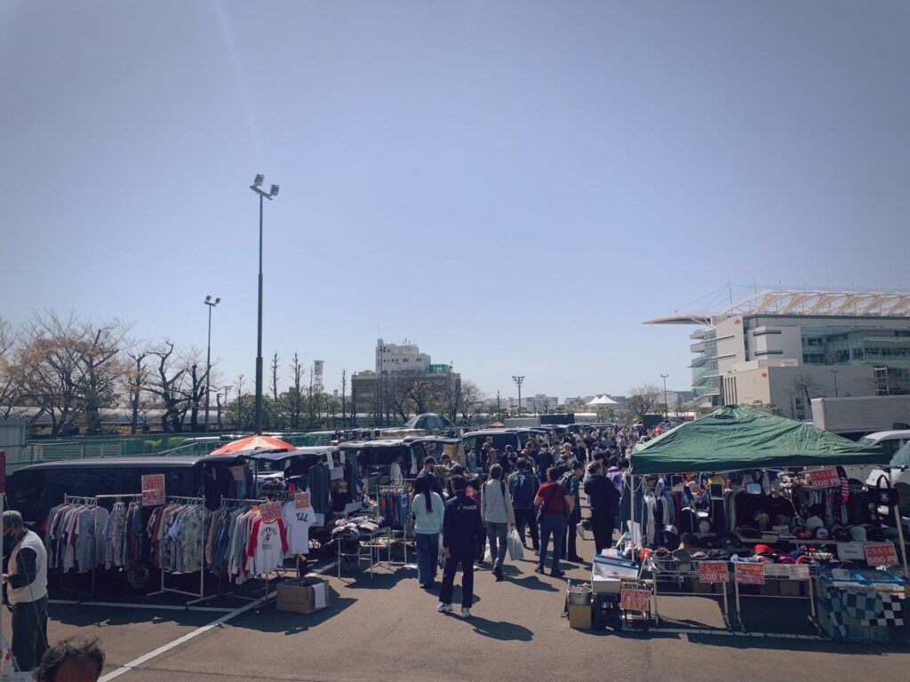 Stalls at Ohi Racecourse Flea Market