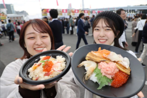 Japanese people showing seafood at SAKANA & JAPAN FESTIVAL