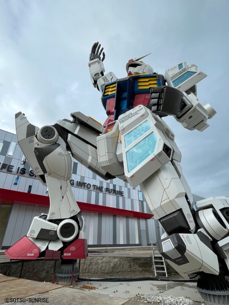 Front view of the Osaka Expo2025 Gundam Statue