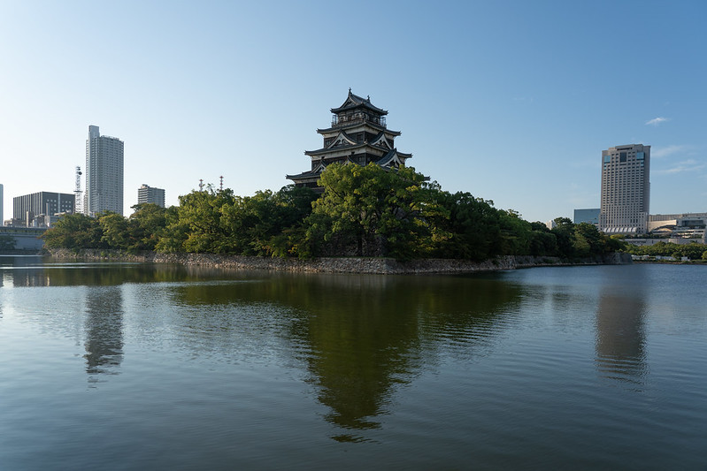 Hiroshima Castle in October