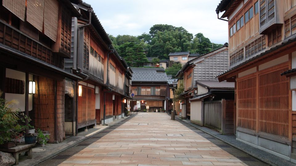 Higashi-Chayagai, Kanazawa