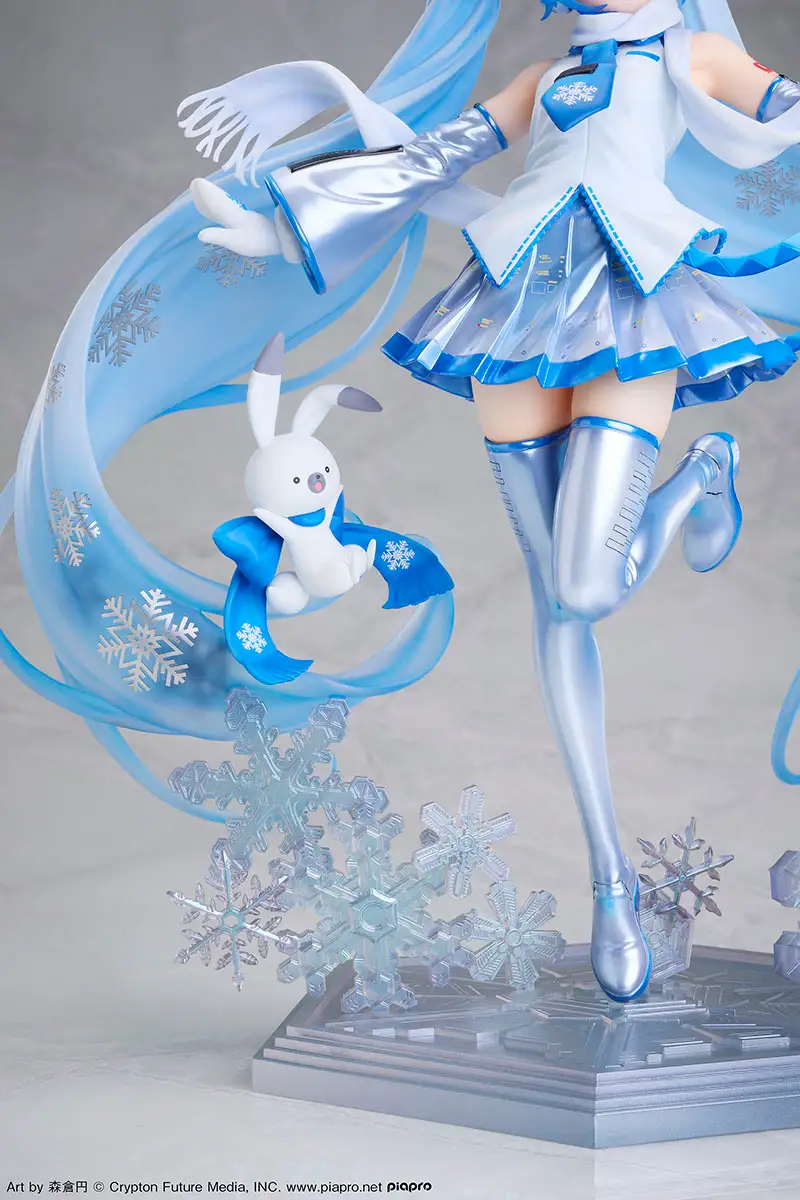New life-size Snow Miku statue unveiled in Sapporo