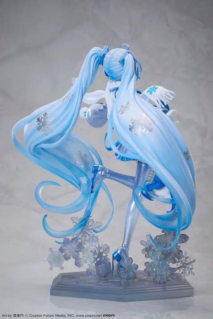 1/7 Scale Snow Miku Statue by DESIGN COCO