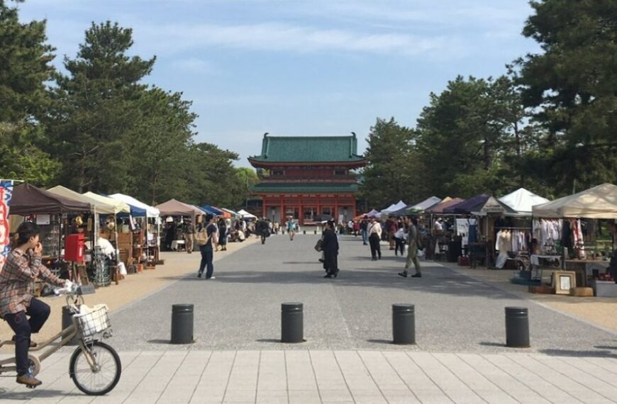 Heian Antique Market 1