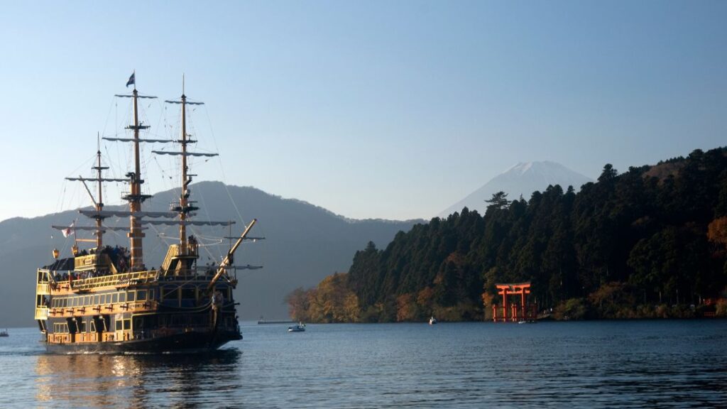 lake ashi hakone