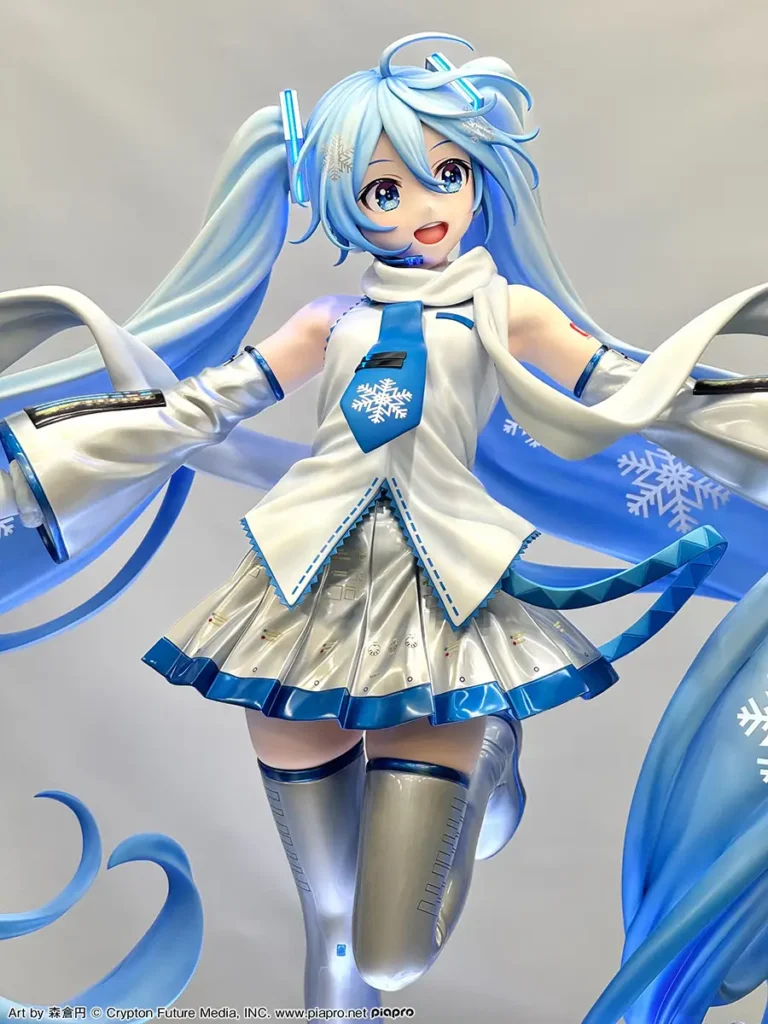 The New Life-size Snow Miku Statue