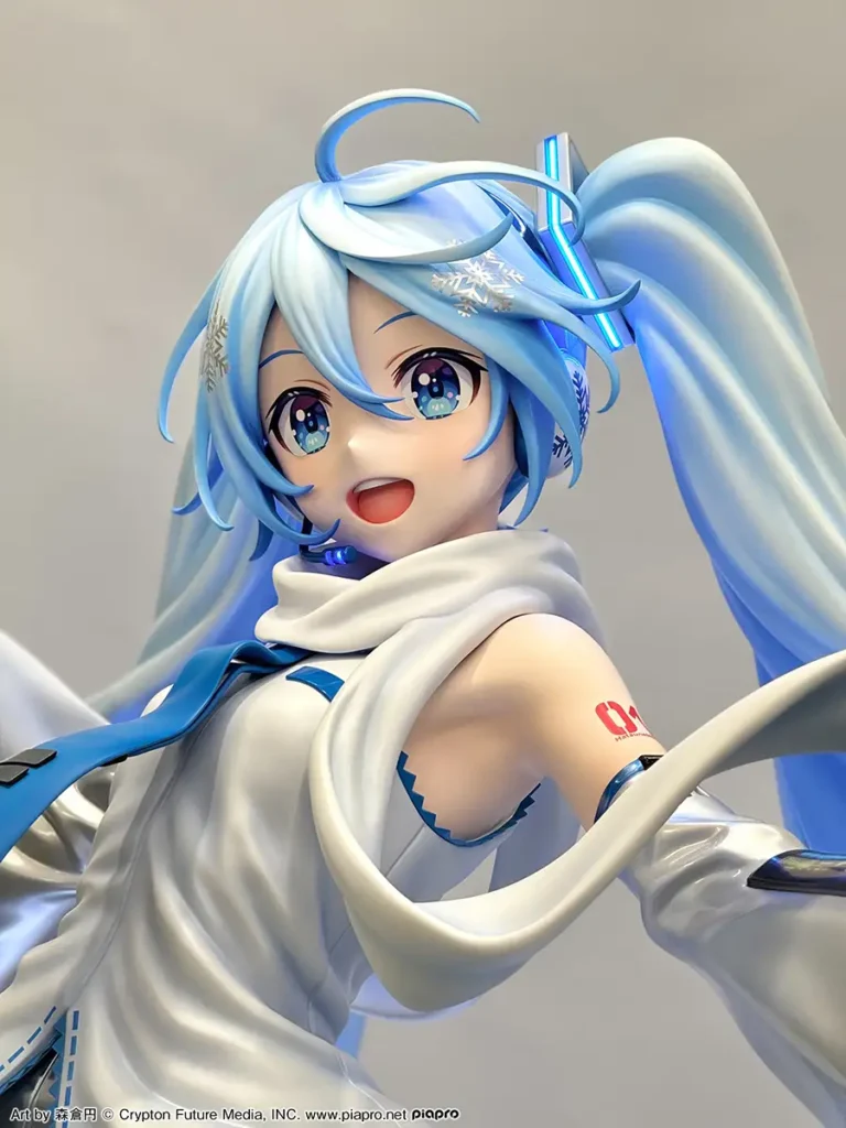 The New Life-size Snow Miku Statue