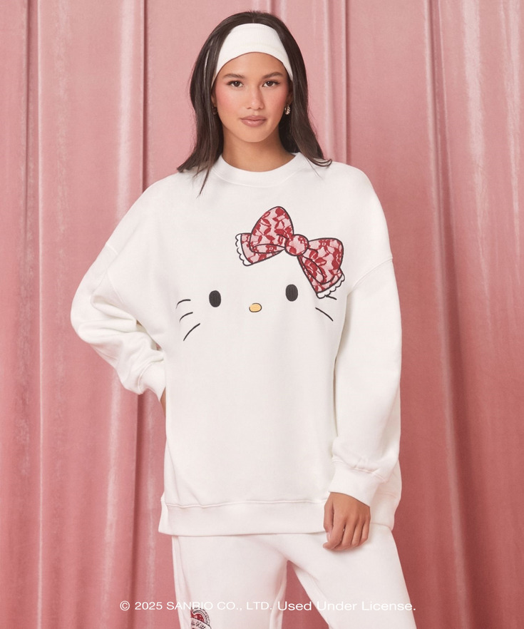 Hello Kitty pullover