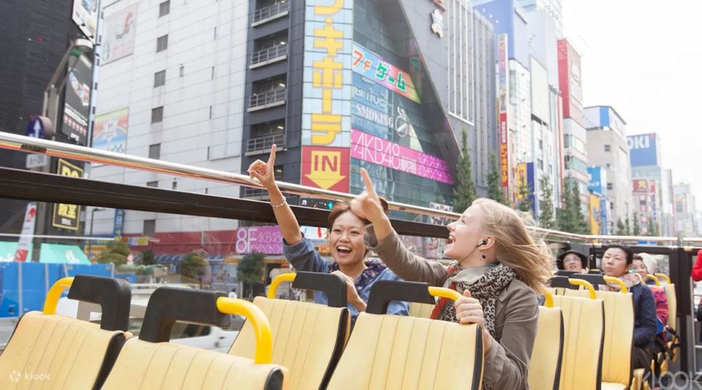 Hop-On Hop-Off Tokyo Bus by Skyhop Bus Tour