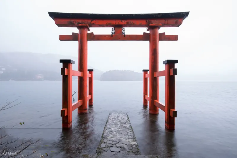 Hakone Shrine