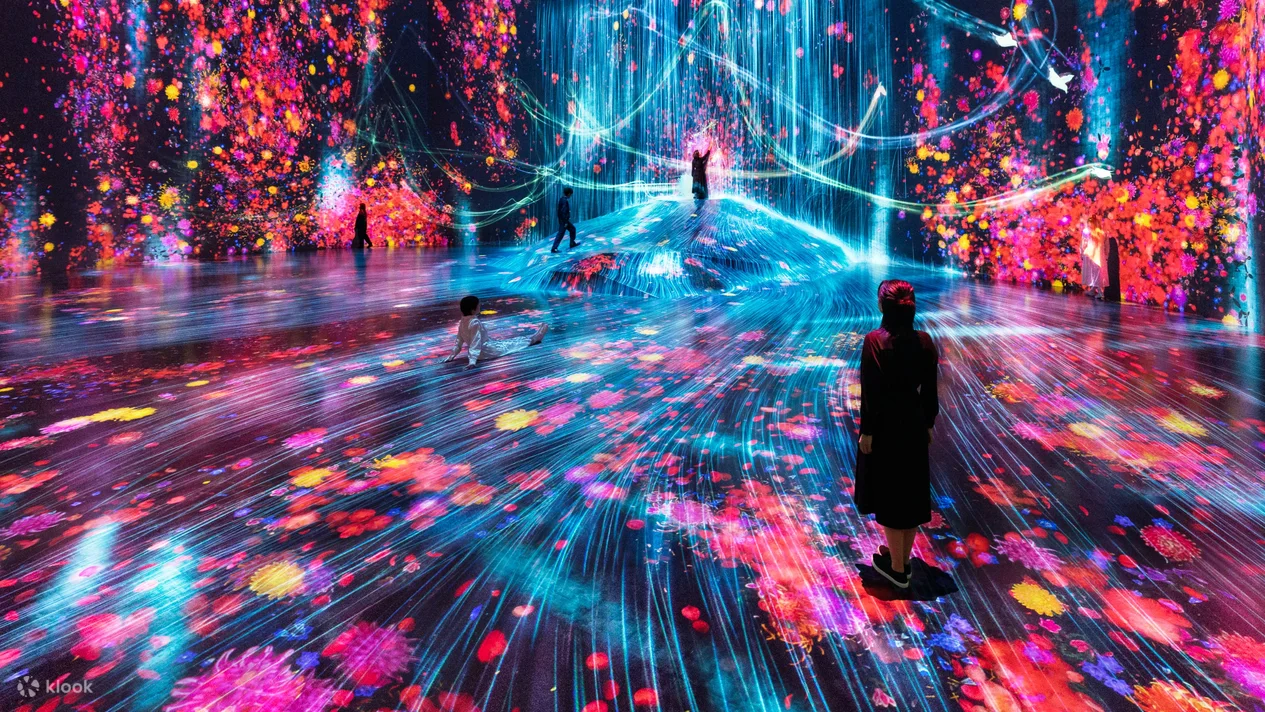 teamLab Borderless: MORI Building DIGITAL ART MUSEUM