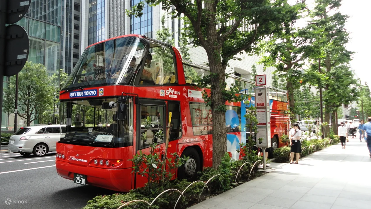 Hop-On Hop-Off Tokyo Bus by Skyhop Bus Tour