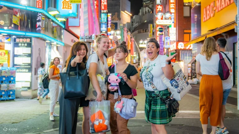 Shibuya Local Bar & Izakaya Crawl Evening Tour in Tokyo