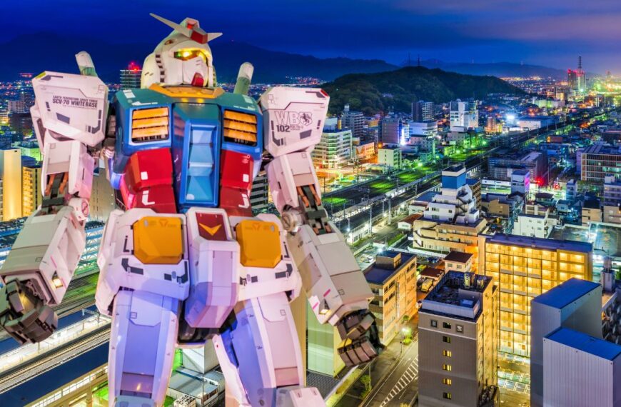 shizuoka new gundam statue