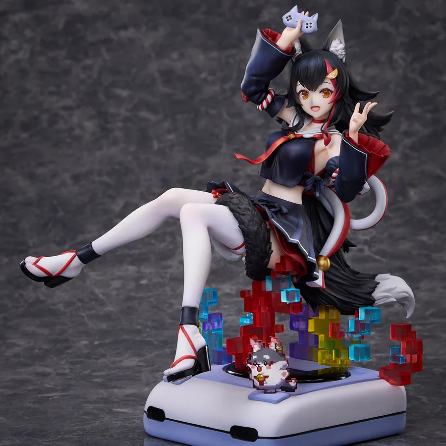 A 1/7 scale statue of Ookami Mio