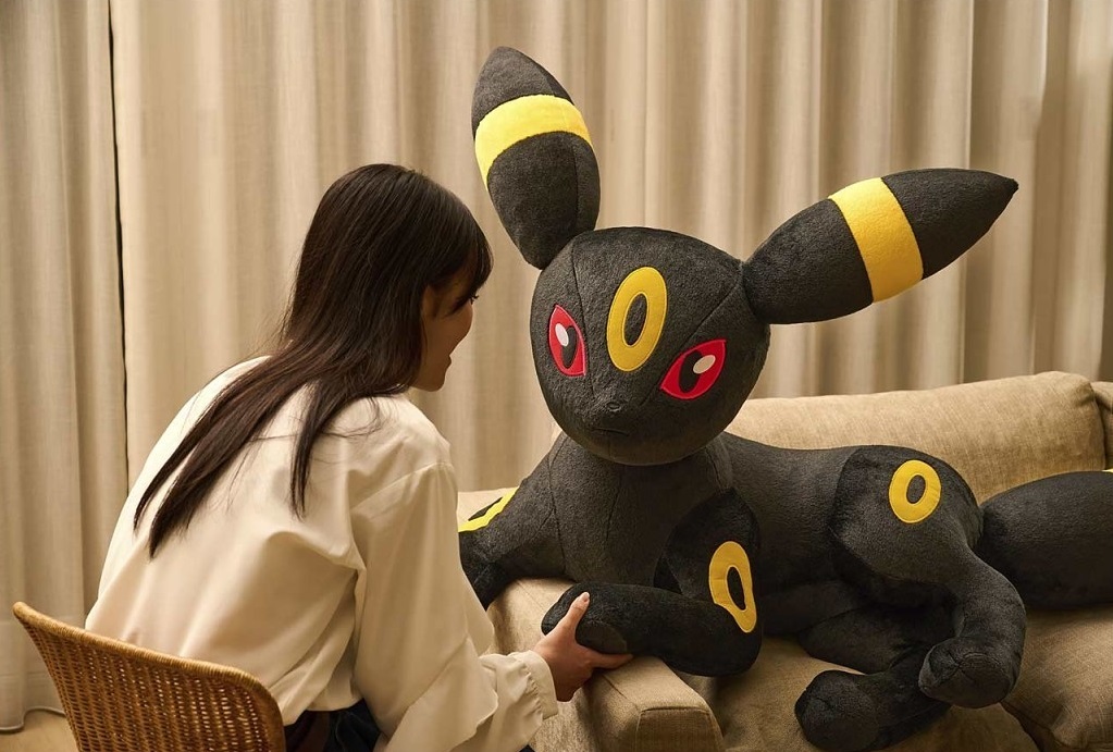 Umbreon Plush 8