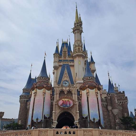 Tokyo Disneyland Castle