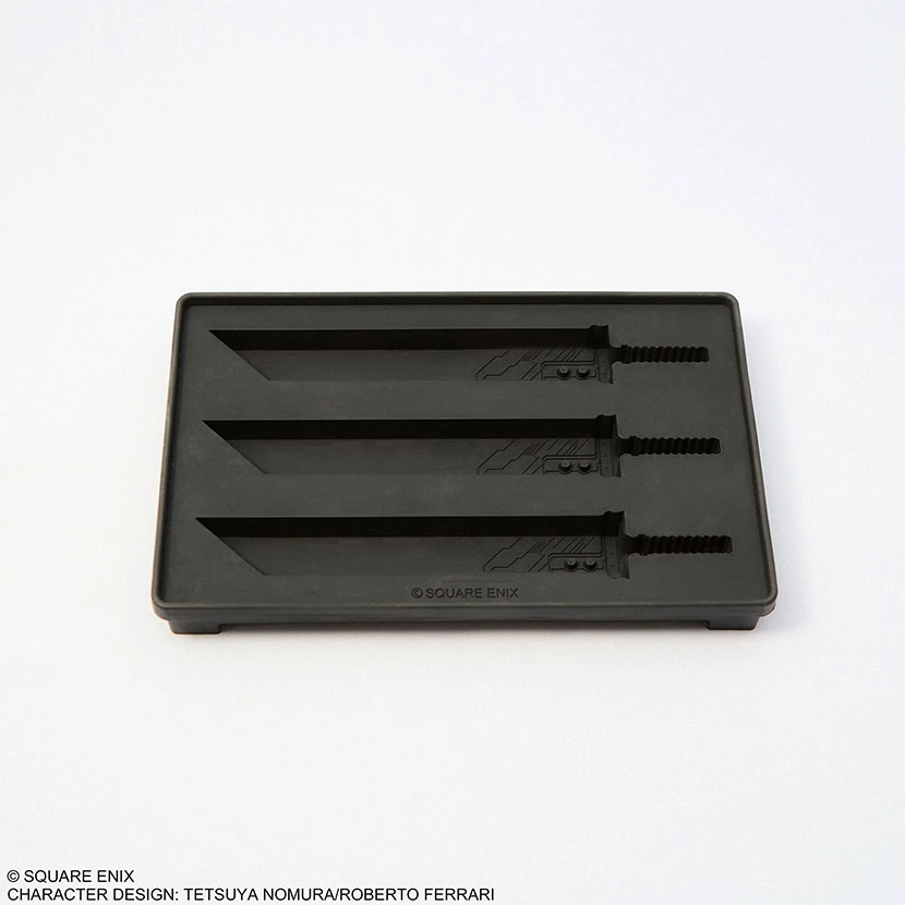 BUSTER SWORD ICE CUBE TRAY