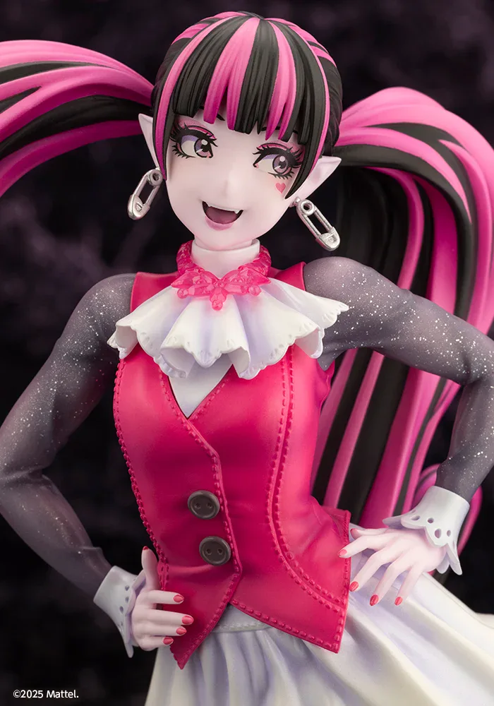 Draculaura Figure 12