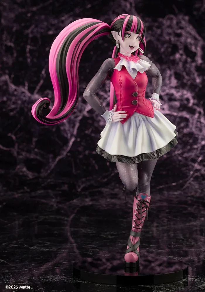 Draculaura Figure 8