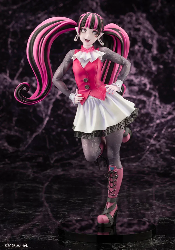 Draculaura Figure 9