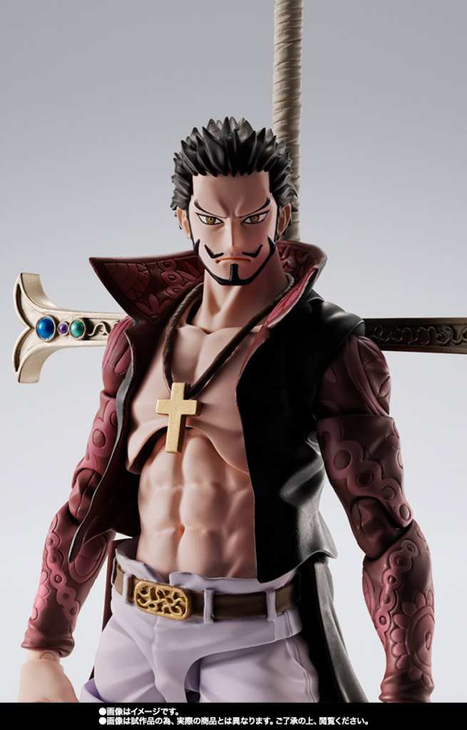 Dracule Mihawk S.H.Figuarts 7
