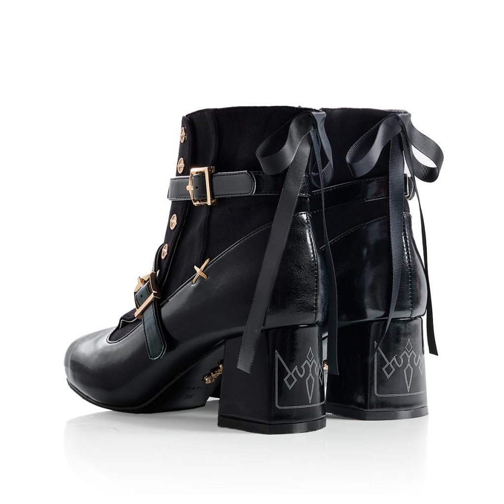 MAYLA NieRAutomata 5