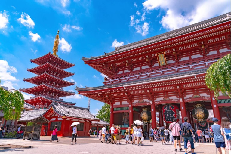 Asakusa & Imado Shrine Walking Tour: Experience Tokyo's Cultural Gems!