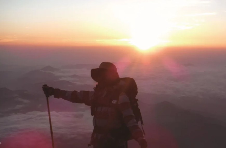 Mt. Fuji 2-Day Climb: Guided Tour from Shinjuku - Conquer Japan's Iconic Peak!