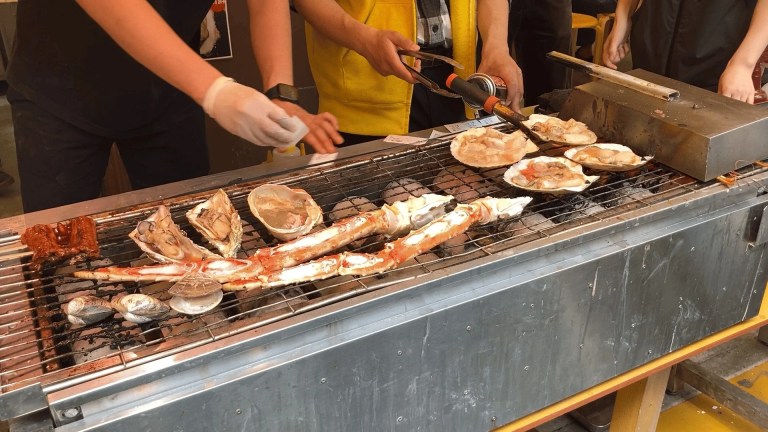 Tokyo's Tsukiji Fish Market: A Delicious Cultural Walking and Food Tour