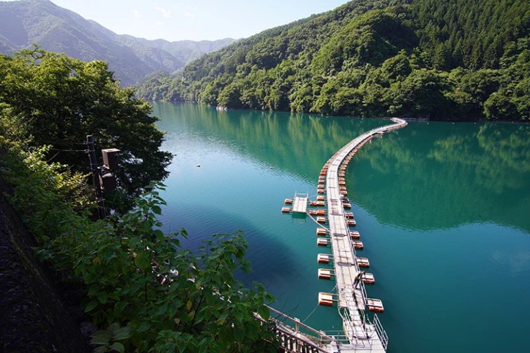 Discover the Beauty: Mayuyama Floating Bridge & Hatonosu Gorge Day Trip from Tokyo