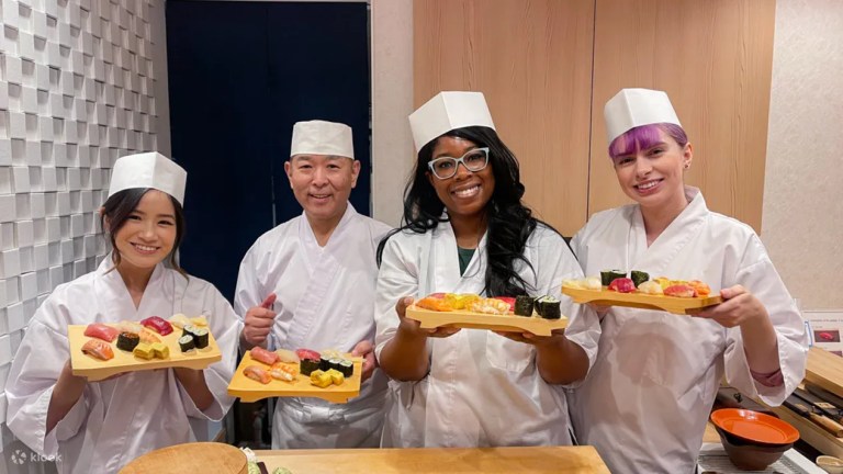Learn to Make Sushi Like a Pro in Tokyo (2 Hours)