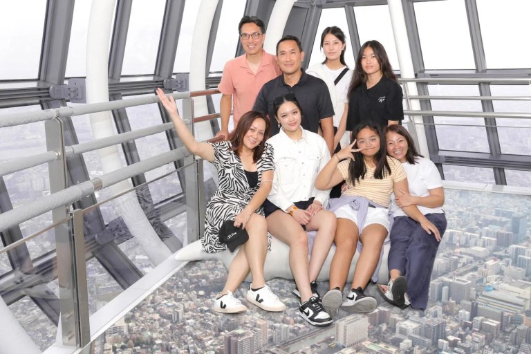 Explore Tokyo: Customizable Day Tour with Meals