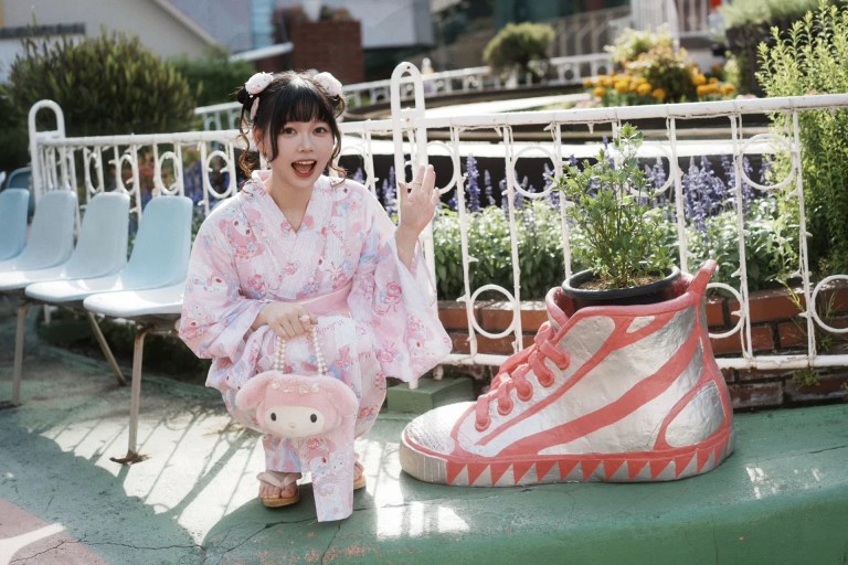 Capture the Moment: Kimono Rental & Photography in Asakusa