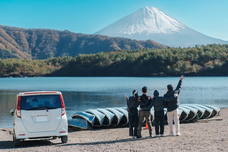 Private Mt. Fuji Custom Tour from Tokyo: Your Dream Day Trip Awaits!