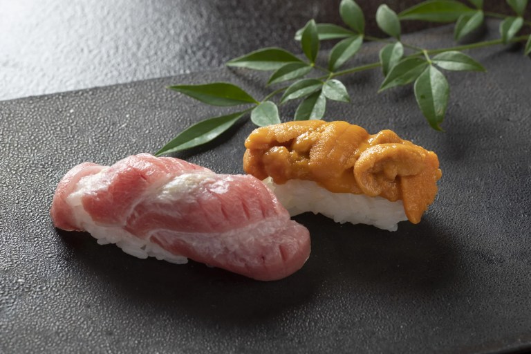 Sushi Eating Experience in Meguro, Tokyo: Savor the Flavors of Sushi Top (SUSHIKOMA)