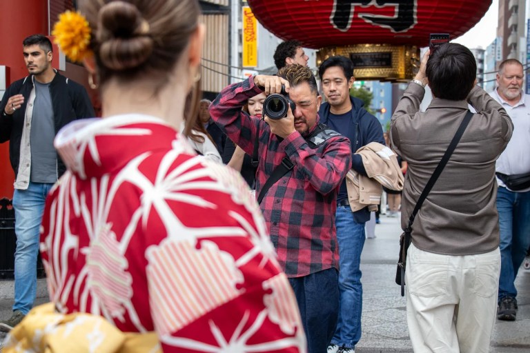 Capture Your Asakusa Memories: Kimono Photo Tour
