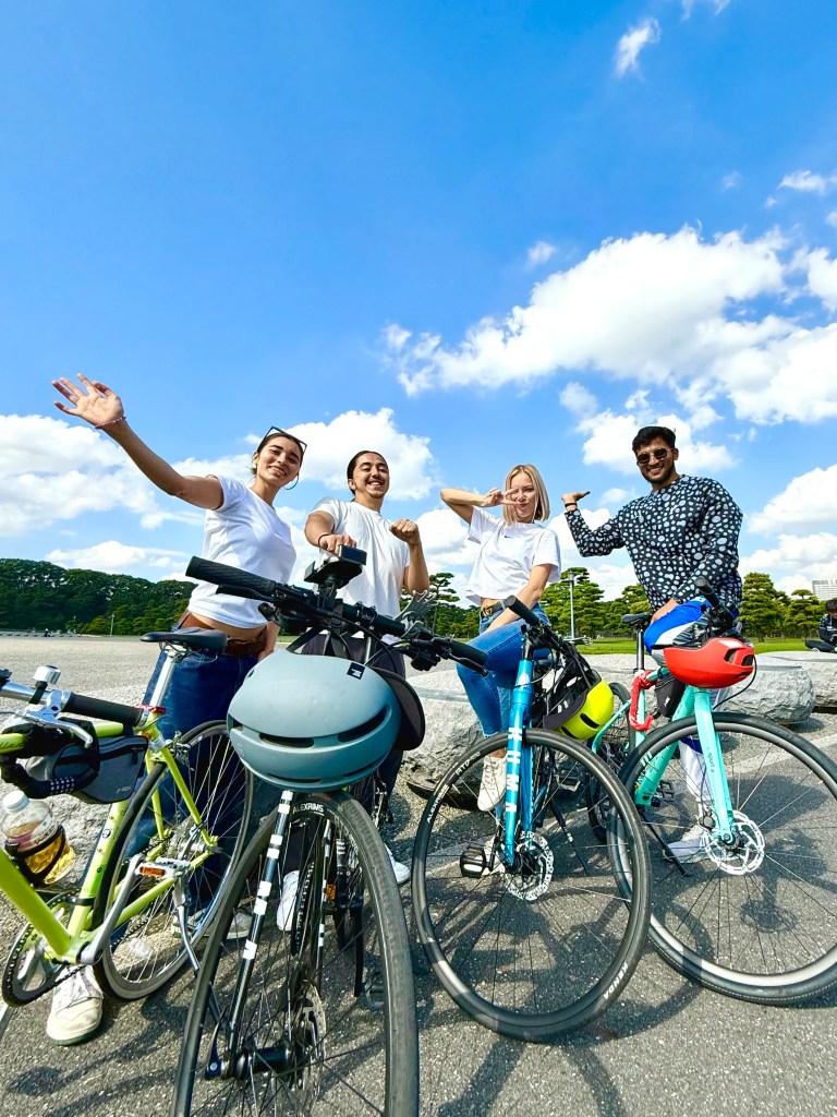Explore Tokyo by Bike: A Scenic 3-Hour Tour of City Highlights