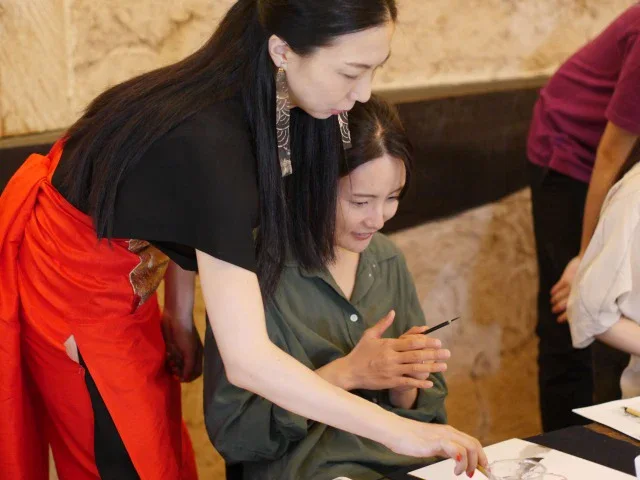 Ink Painting in a Tokyo Green Tea Shop: A Unique Cultural Experience