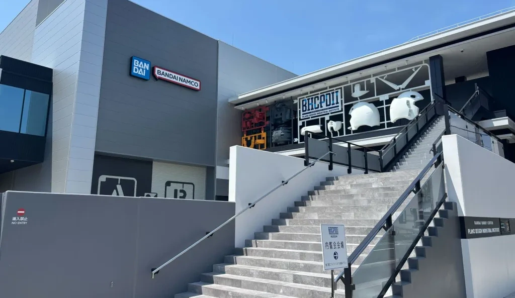 BANDAI HOBBY CENTER PLAMO DESIGN INDUSTRIAL INSTITUTE MUSEUM INSIDE PHOTO 7 1024x768