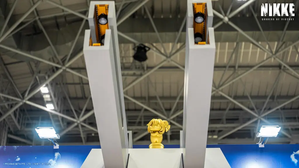 Goddess of Victory NIKKE cosplay show 11