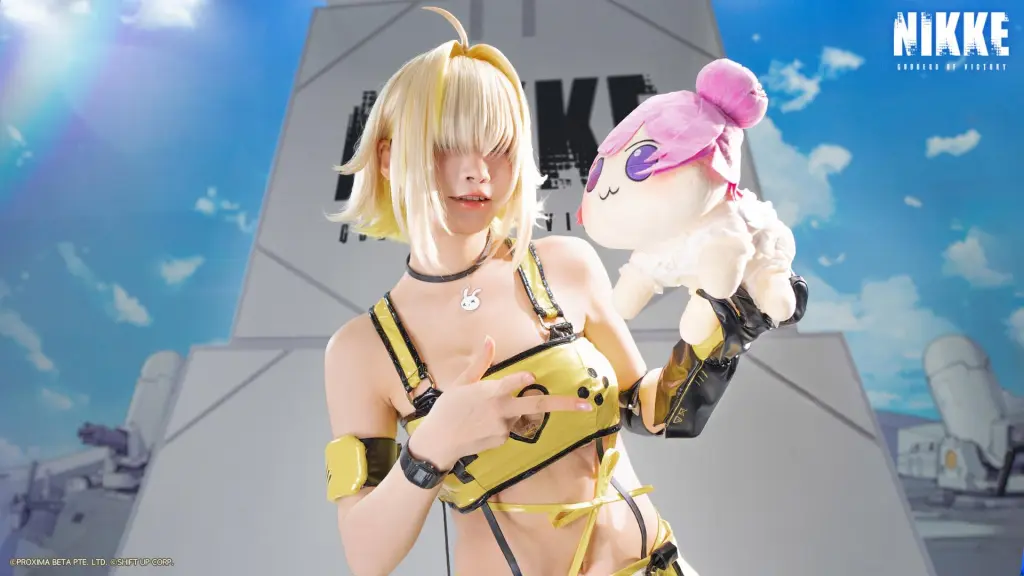Goddess of Victory NIKKE cosplay show 3