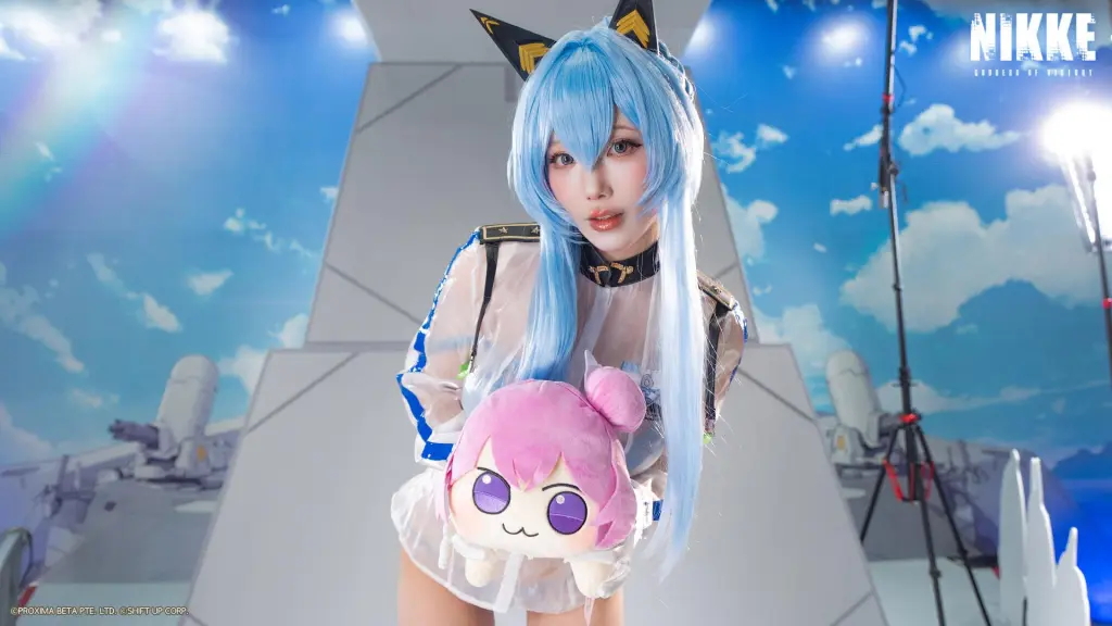 Goddess of Victory NIKKE cosplay show 4