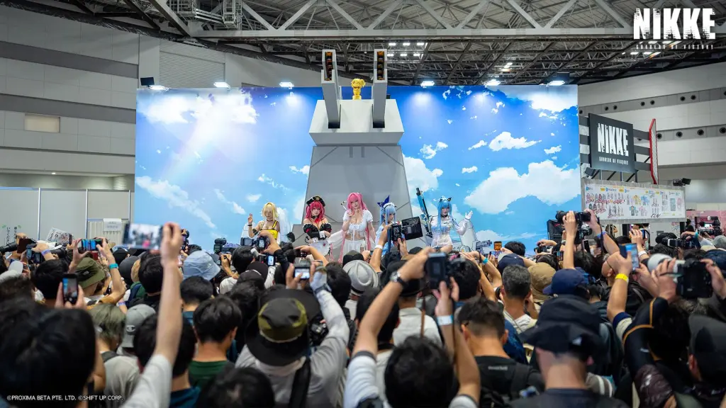 Goddess of Victory NIKKE cosplay show 8